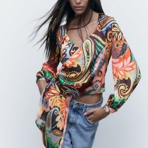 NWT ZARA PRINTED WRAP TOP SATIN EFFECT Sz L